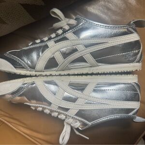 SOLD*****Onitsuka Silver and White Sneakers